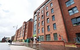 Charming Ensuite Rooms For Students Only, Glasgow - Sk